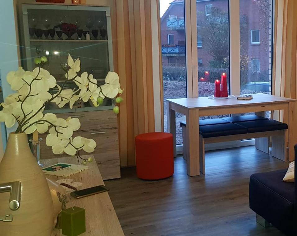 Ferienwohnung Ostseepalast ティメンドルファー・シュトラント エクステリア 写真
